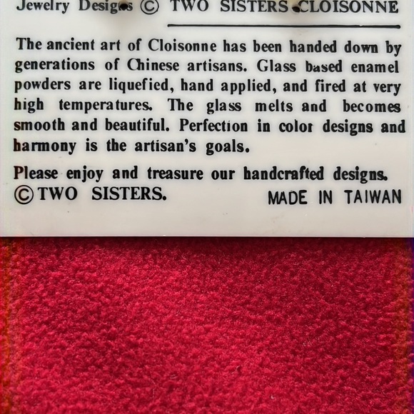 Cloisonné Necklace and Earrings Set - Picture 6 of 7